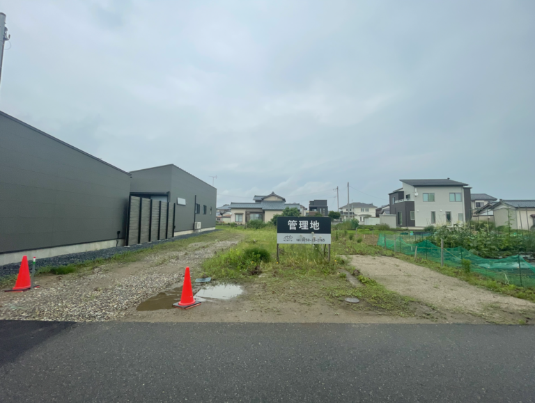 結 売地