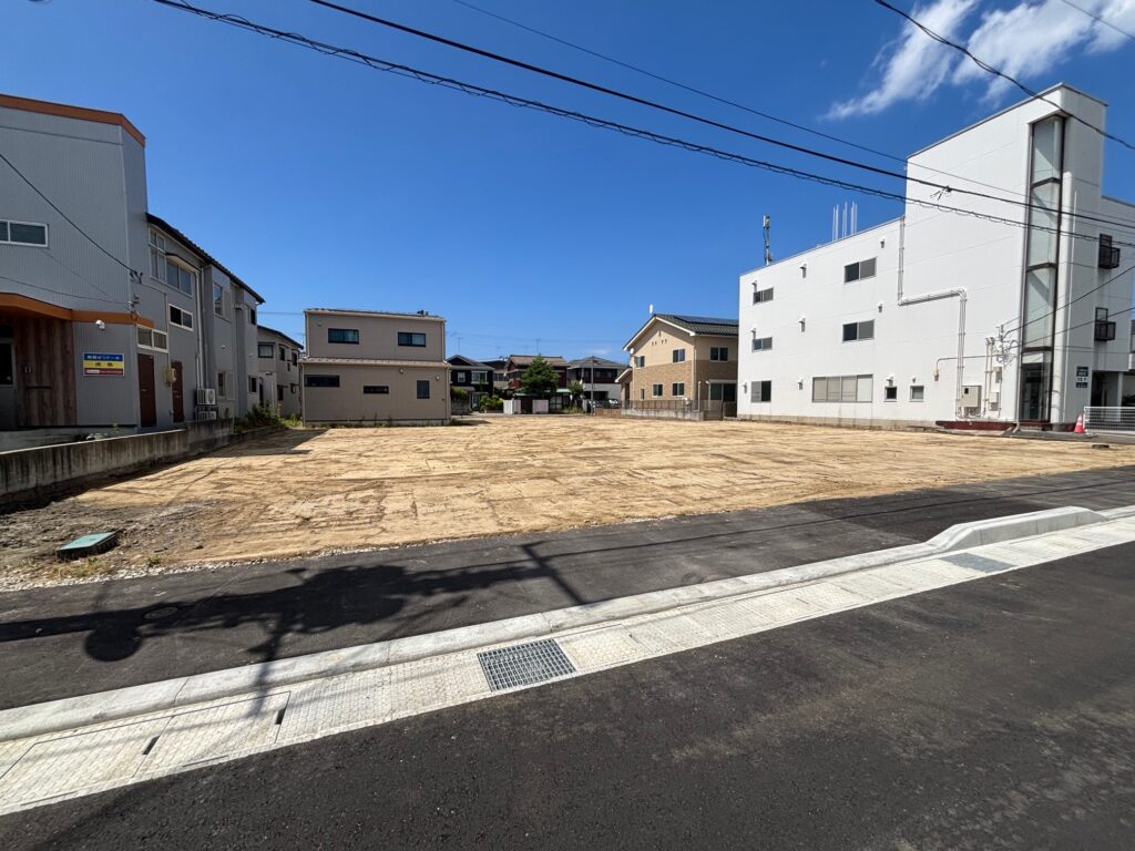クレストタウン関屋田町2丁目