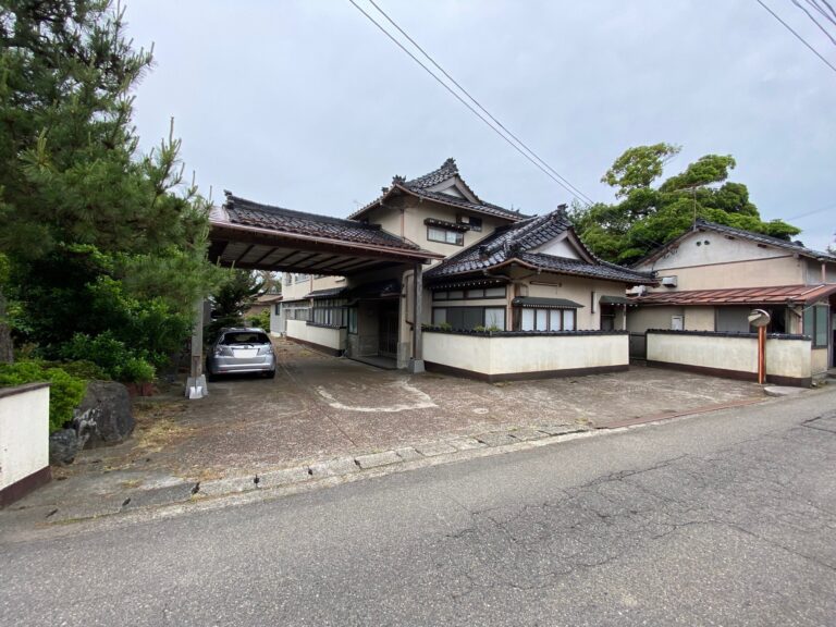 漆山 店舗付住宅