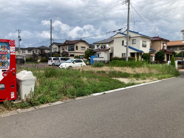 東区　新石山4丁目　売地