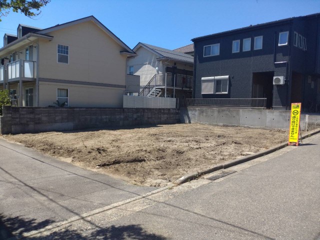 学校町通３番町　売地