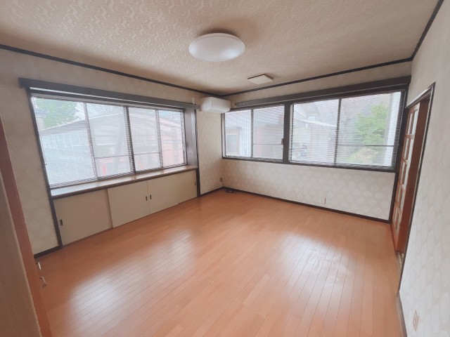 秋葉1丁目 中古住宅