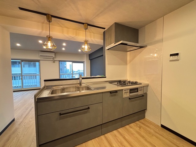 カーサ万代　702号室